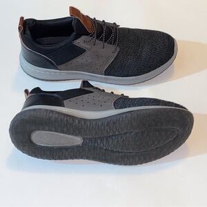 Skechers Classic Fit Charcoal and Black Men's Sneakers Size 10 US